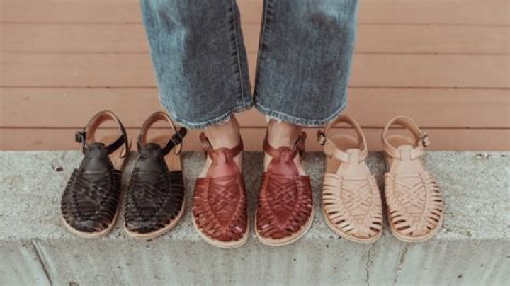 How do you know if huaraches are fake