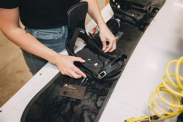 How do you tighten snowboard bindings