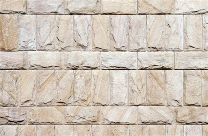 Is Sandstone more expensive than brick