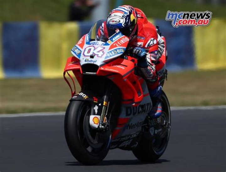Quick Answer: How Many Cc Do Motogp Bikes Have