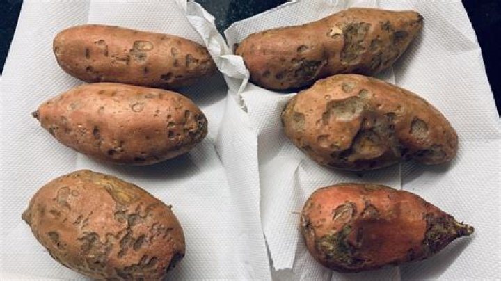 What do organic sweet potatoes look like